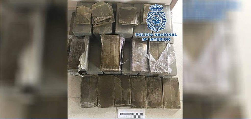 В Puerto de la Cruz задержали женщину с большим грузом гашиша в багажнике