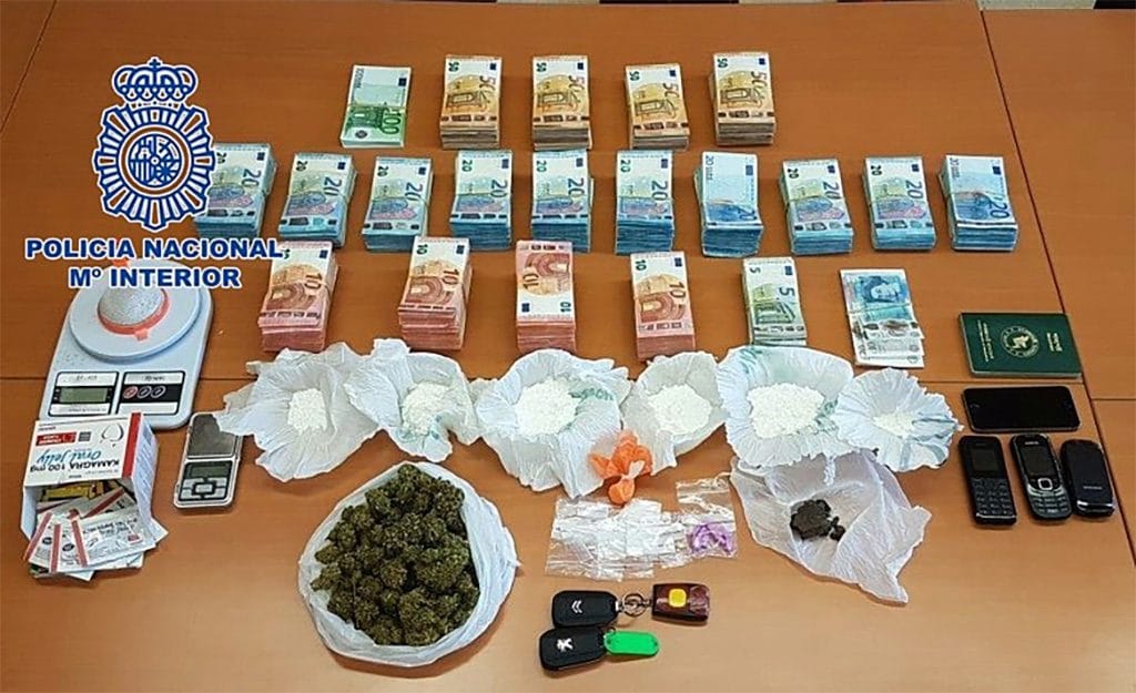 Шесть человек задержаны в Arona, на юге Тенерифе, за различные преступления - iestafeta.com Шесть человек задержаны в Arona, на юге Тенерифе, за различные преступления