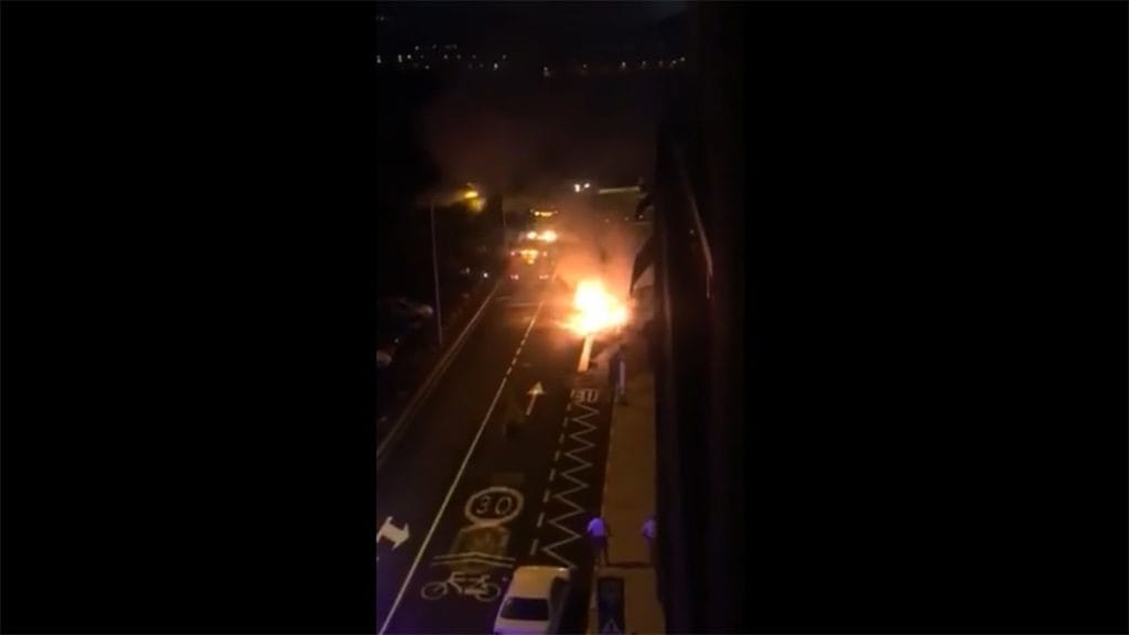 Взрыв авто в Las Galletas, Arona, напугал людей этим утром - iestafeta.com Взрыв авто в Las Galletas, Arona, напугал людей этим утром