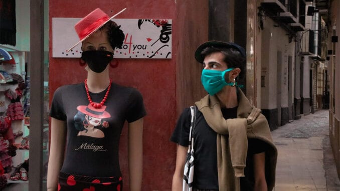 Испания очнулась и приостанавливает рейсы из Великобритании. Но не совсем Испания очнулась и приостанавливает рейсы из Великобритании. Но не совсем