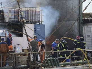 Канары: пожар на российском судне унёс жизни нескольких человек