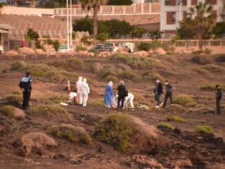 На Тенерифе прибыла новая лодка из Африки, с четырьмя трупами...