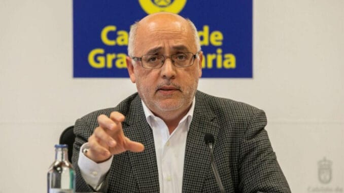 Кабильдо острова Гран-Канария устало от миграционного кризиса, хочет судиться Кабильдо острова Гран-Канария устало от миграционного кризиса, хочет судиться