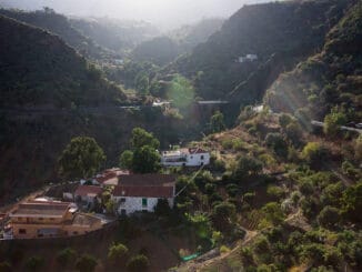 Мигранты-магреби избили женщину на острове Гран Канария