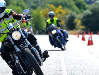 Автошколы на Канарах обвиняются в мошенничестве