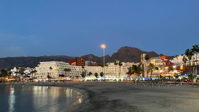 На Канарских островах комендантский час - с 22.00 На Канарских островах комендантский час - с 22.00