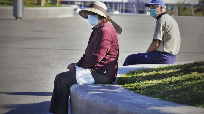 Тенерифе остаётся "сидеть" на втором уровне опасности семафора Covid-19 Тенерифе остаётся "сидеть" на втором уровне опасности семафора Covid-19