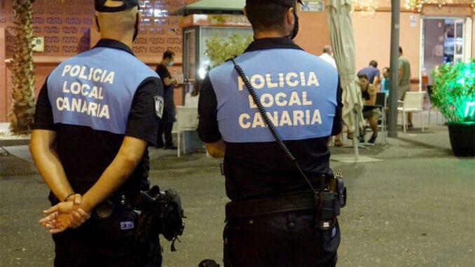 Adeje: пара британцев напала на местных полицейских из-за штрафа Adeje: пара британцев напала на местных полицейских из-за штрафа