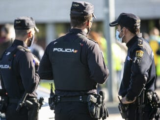 Тенерифе: двое ирландцев донесли, что их обворовали, оба арестованы за обман