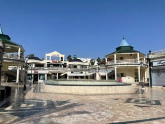 Больше всего туристов всё-таки летят на Канарские острова