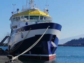 Надежда найти живыми потеряна? Девочек будут искать на дне океана