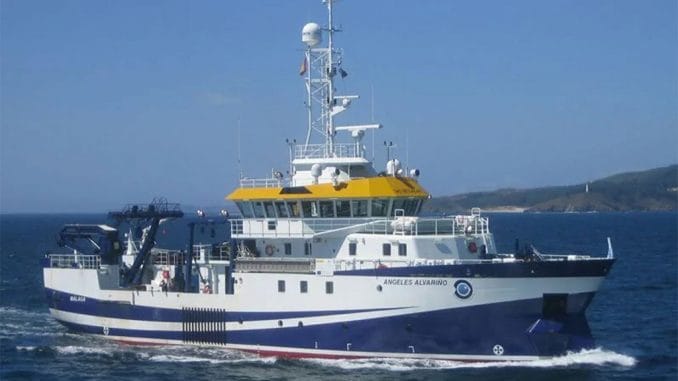 В океане обнаружены объекты, принадлежащие отцу Анны и Оливии В океане обнаружены объекты, принадлежащие отцу Анны и Оливии