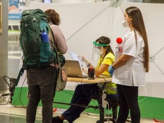 На Канарах уменьшаются случаи заразившихся коронавирусом и смертность с ним