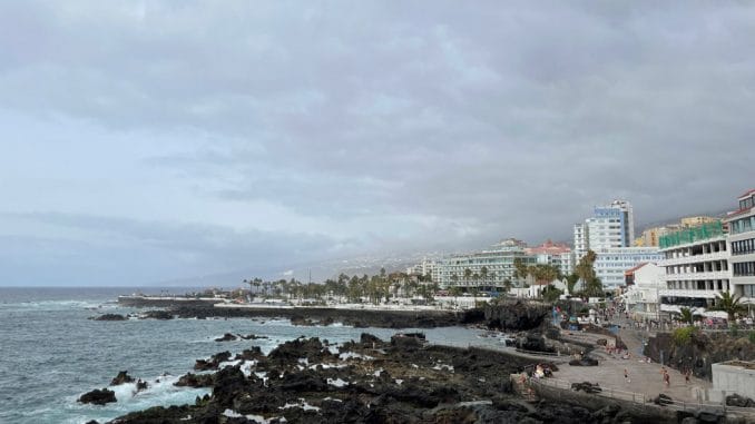 Тенерифе: летний туристический сезон пропал. Новая надежда в "старой одежде" - на зимний Тенерифе: летний туристический сезон пропал. Новая надежда в "старой одежде" - на зимний