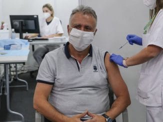 Интересно, сколько островных чиновников оставят свои должности?