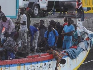 Организаторы миграционного кризиса проживают на Канарских островах