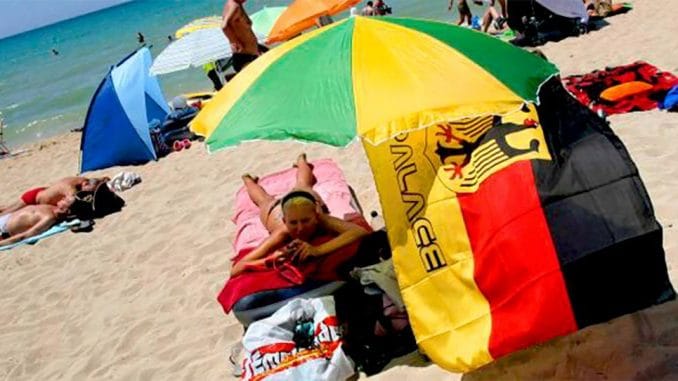 Летит турист на Тенерифе, летит! На зиму забронировано намного больше мест, чем в 2019-году Летит турист на Тенерифе, летит! На зиму забронировано намного больше мест, чем в 2019-году