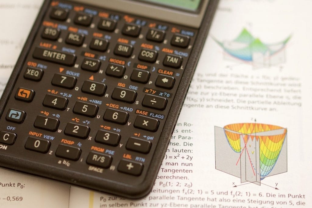 Что-то не так с математикой или же рождается новая: matemática Covid-19?