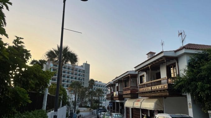 Канарские острова понравились жаре - никак не желает расставаться Канарские острова понравились жаре - никак не желает расставаться