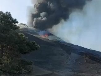 Вулкан на La Palma усиливает взрывную активность, учёные ждут новые жерла