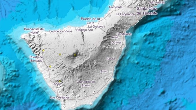 Тенерифе тоже немного потрясывает: несильно и на большой глубине под островом Тенерифе тоже немного потрясывает: несильно и на большой глубине под островом