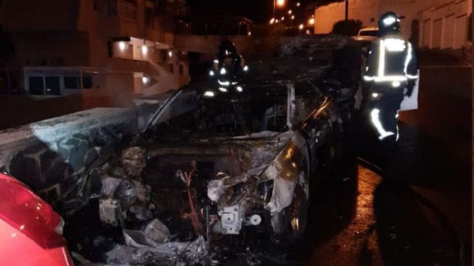 Эпидемия горящих автомобилей на Тенерифе? На этот раз - в El Rosario Эпидемия горящих автомобилей на Тенерифе? На этот раз - в El Rosario