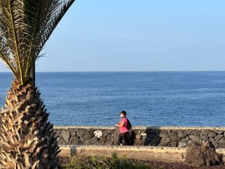 Минздрав Испании изучает возможность отмены ношения масок в помещениях