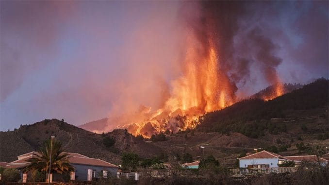 La Palma: юг острова продолжает основательно трясти, но учёные не боятся