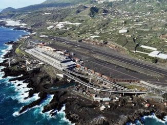 Атлантический ураган может резко изменить погоду на Канарских островах