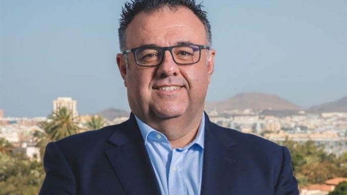 Правительство может закрыть ночную жизнь и попросить комендантский час Правительство может закрыть ночную жизнь и попросить комендантский час