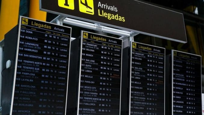 Тысячи авиарейсов отменены по всему миру из-за бума варианта омикрона Тысячи авиарейсов отменены по всему миру из-за бума варианта омикрона