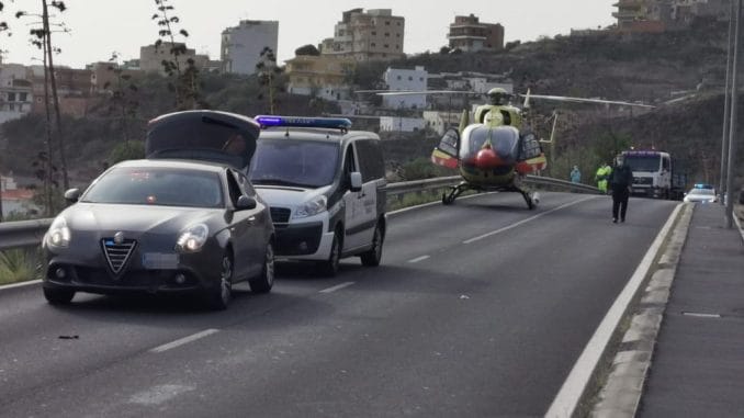 Arona: женщина попала в аварию, её срочно эвакуировали на вертолёте Arona: женщина попала в аварию, её срочно эвакуировали на вертолёте