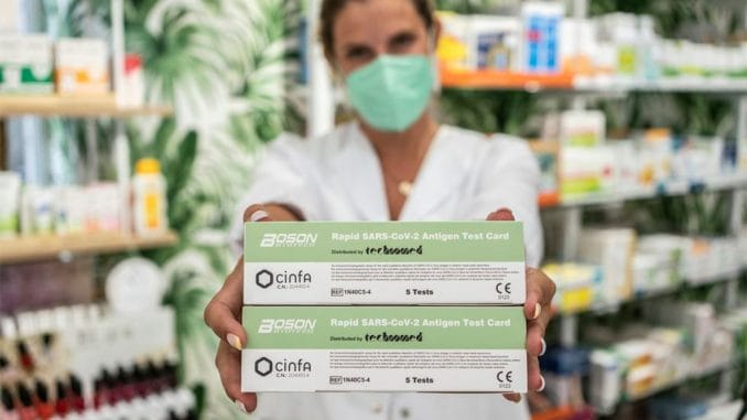 Правительство Испании установит в четверг цену тестов на антигены Правительство Испании установит в четверг цену тестов на антигены