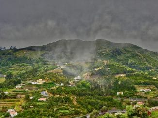 На Канарских островах объявлено предупреждение о погодном риске