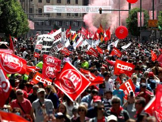 На Первомай испанские профсоюзы требовали повышения заработной платы