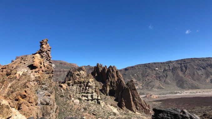 В субботу на Тенерифе зарегистрировано 25 землетрясений с магнитудой в 2 единицы В субботу на Тенерифе зарегистрировано 25 землетрясений с магнитудой в 2 единицы