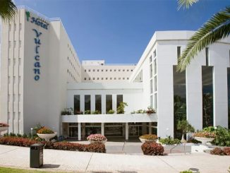 Пожар в одном из отелей в Playa de las Amércias, на юге Тенерифе