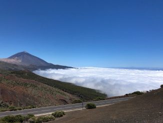 На Тейде случился большой оползень. Но это вроде как не от землетрясений