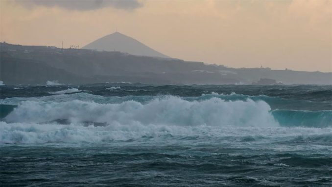 Жёлтый уровень опасности для островов Тенерифе и Гран-Канария на этой неделе Жёлтый уровень опасности для островов Тенерифе и Гран-Канария на этой неделе