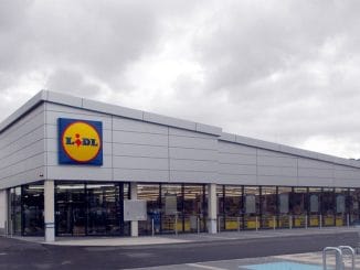 Lidl в Adeje после реконструкции снова открывает свои двери для покупателей