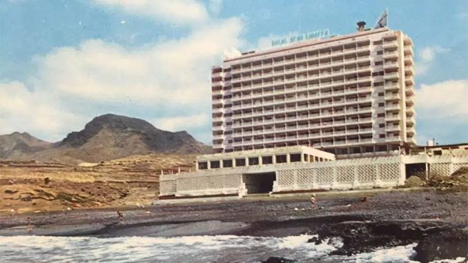 Тенерифе: 50 лет тому назад начал подниматься до этого пустынный юг острова