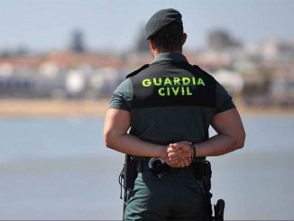 Arona: вернулись в апартаменты после отдыха и... застали вора "за работой"