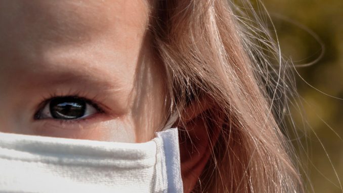 Комиссия Lancet допустила сценарий утечки коронавируса из лаборатории