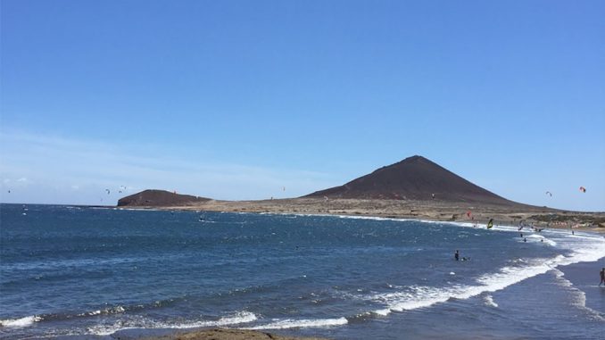 Запрещено купание на нескольких пляжах на юге острова Тенерифе Запрещено купание на нескольких пляжах на юге острова Тенерифе