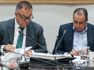 Канары: пока одни умирали от коронавируса, другие набивали до отказа свои карманы