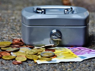 Правящие партии на Канарах готовят закон об уходе от ответственности за растраты