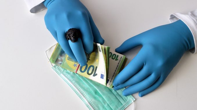 Когнитивный диссонанс в Мадриде: минздрав просит вводить четвёртую дозу вакцины Когнитивный диссонанс в Мадриде: минздрав просит вводить четвёртую дозу вакцины