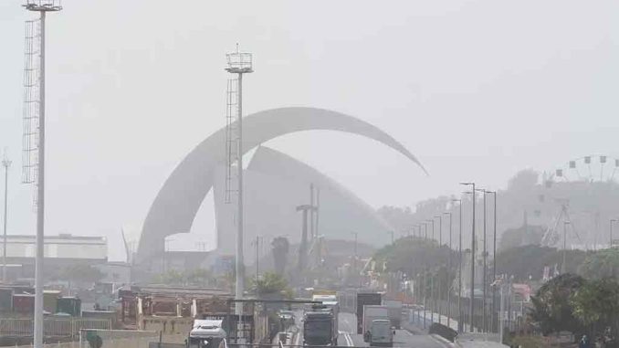 Калима не даёт покоя канарцам - африканская пыль накрыла и север Тенерифе Калима не даёт покоя канарцам - африканская пыль накрыла и север Тенерифе