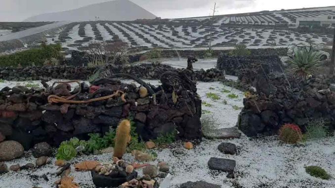 В Национальном парке Тейде прошёл град, в ближайшие часы ожидается снегопад В Национальном парке Тейде прошёл град, в ближайшие часы ожидается снегопад