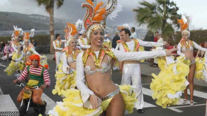 Не попали на карнавал в столице? Не всё потеряно: сегодня он будет на юге Тенерифе Не попали на карнавал в столице? Не всё потеряно: сегодня он будет на юге Тенерифе